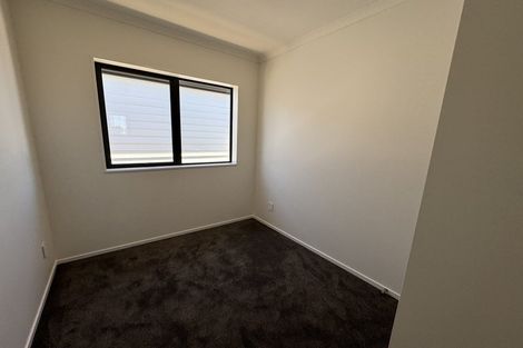 Photo of property in 22c Toru Street, Te Atatu Peninsula, Auckland, 0610