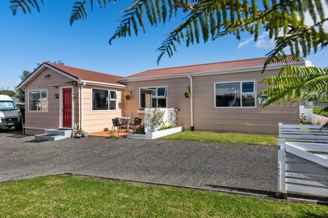 Photo of property in 5a High Street West, Waitara, 4320