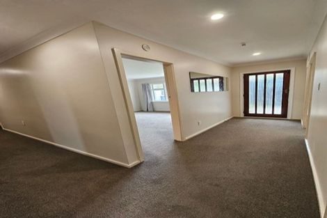 Photo of property in 11 Grimseys Road, Redwood, Christchurch, 8051