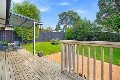 Photo of property in 15 Denarius Lane, Glendene, Auckland, 0602