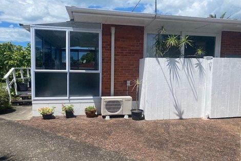 Photo of property in 4/240 Hurstmere Road, Takapuna, Auckland, 0622