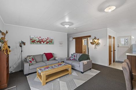 Photo of property in 85 Fulford Street, New Plymouth, 4310