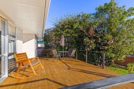 Photo of property in 42 Geraldine Crescent, Cloverlea, Palmerston North, 4412