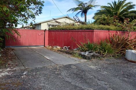 Photo of property in 75 Peel Street, Westport, 7825