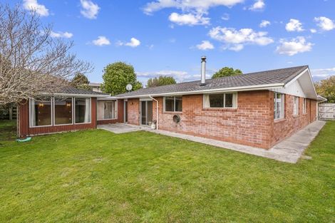 Photo of property in 37 Kapanui Road, Waikanae, 5036