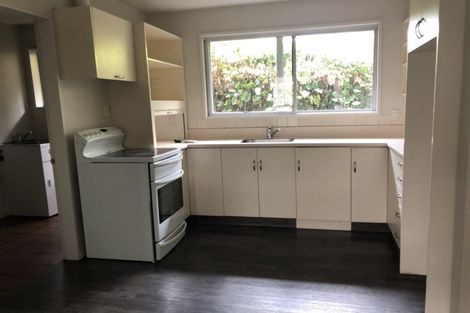 Photo of property in 17 Witbrock Crescent, Burnside, Christchurch, 8053