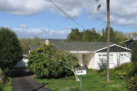 Photo of property in 13 Bickerstaffe Road, Maungaturoto, 0520