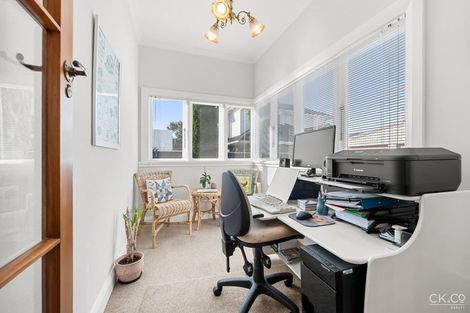 Photo of property in 64 Totara Crescent, Woburn, Lower Hutt, 5011