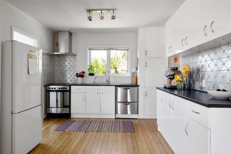 Photo of property in 52 Campbell Street, Leamington, Cambridge, 3432