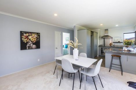 Photo of property in 12 Percy Kinsman Crescent, Riverstone Terraces, Upper Hutt, 5018