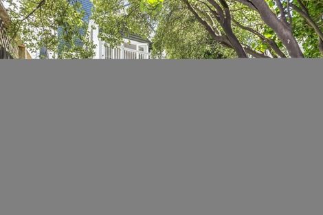 Photo of property in 322 Oriental Parade, Oriental Bay, Wellington, 6011