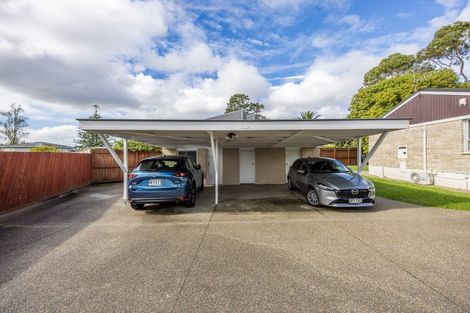 Photo of property in 2/10 Raewyn Place, Pakuranga, Auckland, 2010