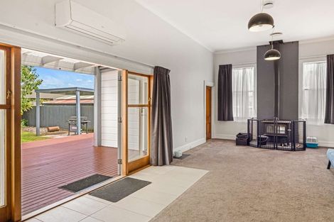 Photo of property in 11 Hurworth Place, College Estate, Whanganui, 4500