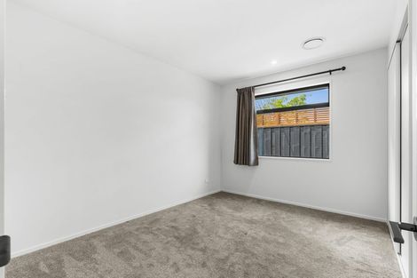 Photo of property in 6 Fairbairn Close, Halswell, Christchurch, 8025