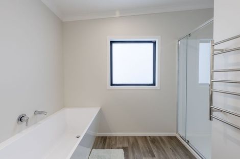 Photo of property in 71 John Norrie Place, Motuoapa, 3382