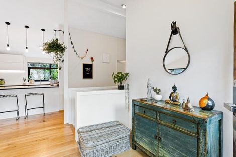 Photo of property in 136 Woodlands Park Road, Titirangi, Auckland, 0604