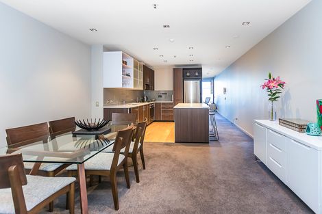 Photo of property in Patent 326 Apartments, 326 Evans Bay Parade, Hataitai, Wellington, 6021