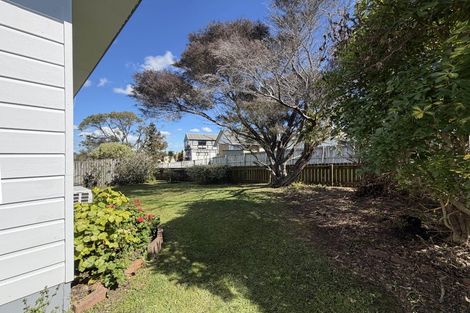 Photo of property in 25 Jay Court, Botany Downs, Auckland, 2010