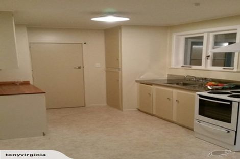 Photo of property in 14 York Road, Titirangi, Auckland, 0604