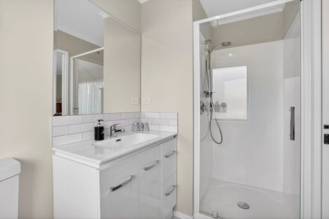 Photo of property in 23 Raabia Close, Parakai, 0830