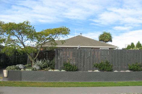 Photo of property in 14 Cheyenne Street, Sockburn, Christchurch, 8042