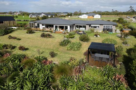 Photo of property in 28 Awatiro Drive, Kaukapakapa, 0871