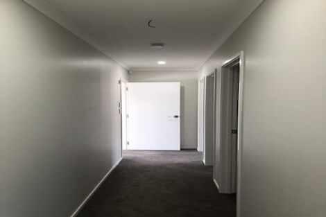 Photo of property in 4 James Elliot Way, Pokeno, 2402