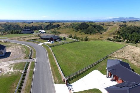 Photo of property in 176 Kingsdale Park Drive, Aokautere, 4471