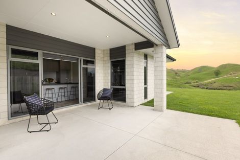 Photo of property in 174 Ballintoy Park Drive, Welcome Bay, Tauranga, 3175