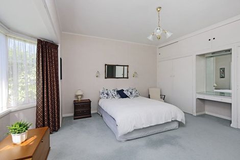 Photo of property in 10 Coleman Terrace, Hospital Hill, Napier, 4110