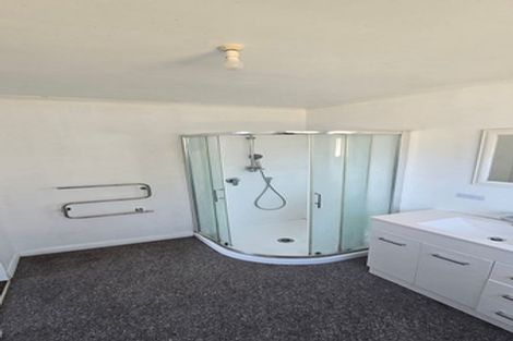 Photo of property in 10 Middlesex Place, Northland, Wellington, 6012