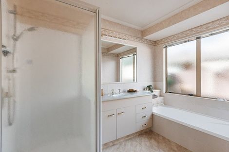 Photo of property in 37 Stableford Drive, Pyes Pa, Tauranga, 3112