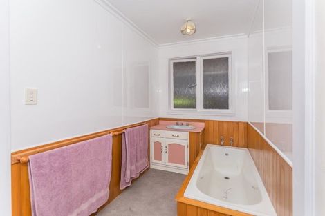Photo of property in 353 North Manakau Road, Manakau, Levin, 5573