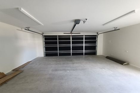 Photo of property in 28 Cynisca Crescent, Wallaceville, Upper Hutt, 5018