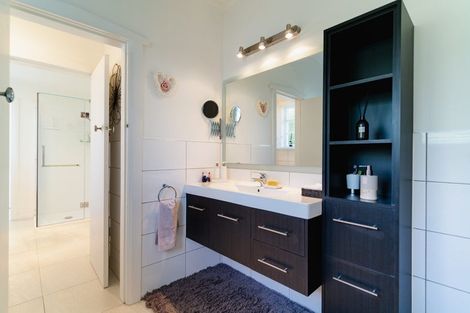 Photo of property in 10 Cliffs Road, Saint Clair, Dunedin, 9012