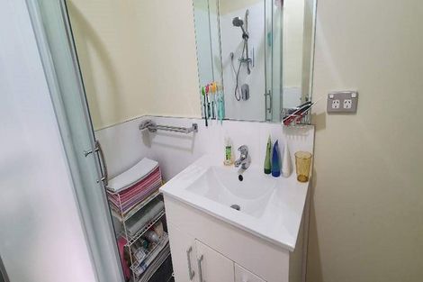 Photo of property in 4/109 Shakespeare Road, Milford, Auckland, 0620