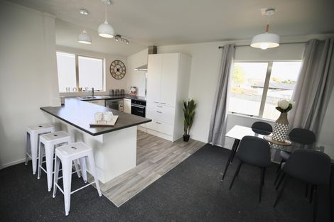 Photo of property in 20 Burrows Place, Frankton, Hamilton, 3204