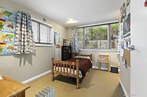 Photo of property in 67 Garden Road, Northland, Wellington, 6012