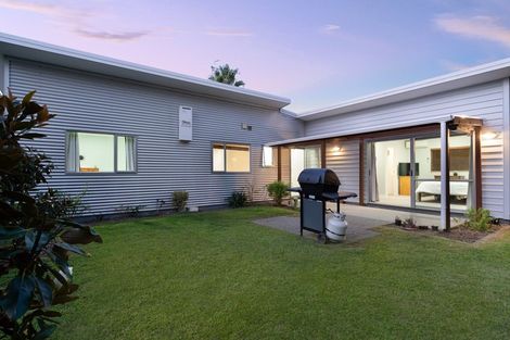 Photo of property in 33 Grantston Drive, Pyes Pa, Tauranga, 3112