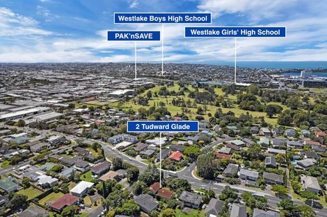 Photo of property in 2 Tudward Glade, Hillcrest, Auckland, 0627