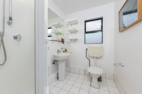 Photo of property in 2/4 Wynyard Road, Mount Eden, Auckland, 1024