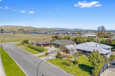 Photo of property in 30 De Castro Drive, Blenheim, 7201