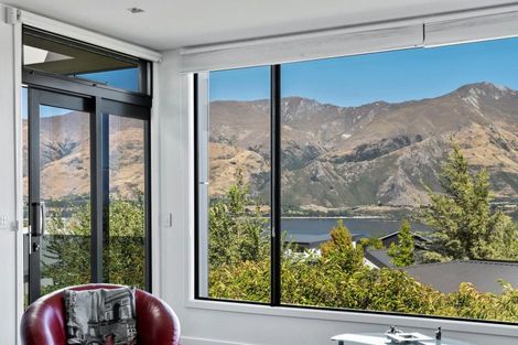 Photo of property in 47 Forest Heights, Wanaka, 9305