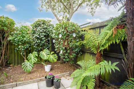 Photo of property in 2/30 Garvins Road, Hornby, Christchurch, 8042
