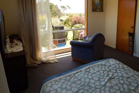 Photo of property in 78 Golf Links Road, Ruatapu, 7883