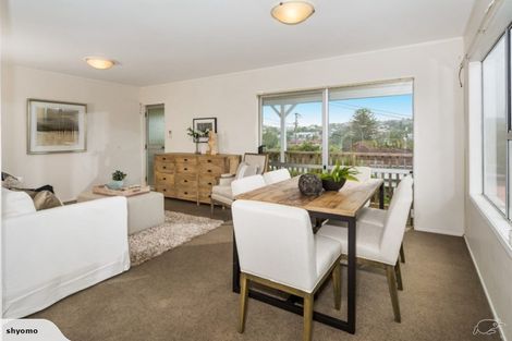 Photo of property in 1/124 Deep Creek Road, Torbay, Auckland, 0630