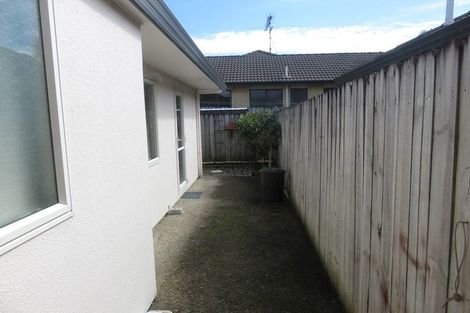 Photo of property in 12 Belcoo Crescent, East Tamaki, Auckland, 2013