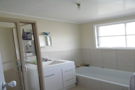 Photo of property in 13 Te Arataura Street, Takapuwahia, Porirua, 5022