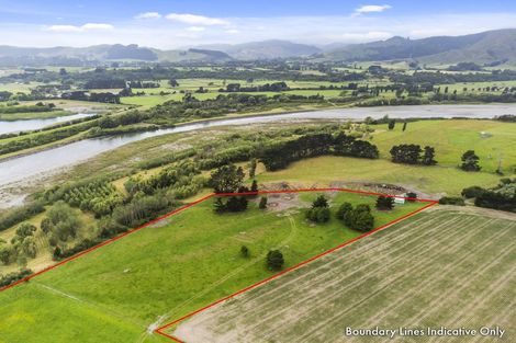 Photo of property in 165 Otaki Gorge Road, Hautere, 5582