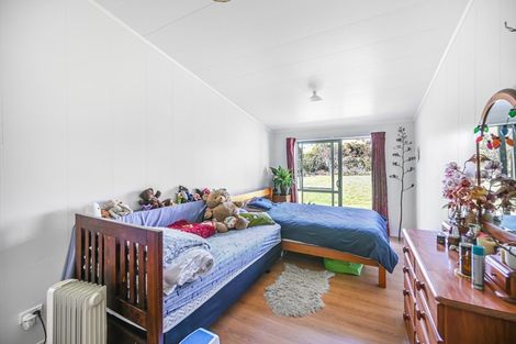 Photo of property in 202 Kempthorne Road, Russell, 0272